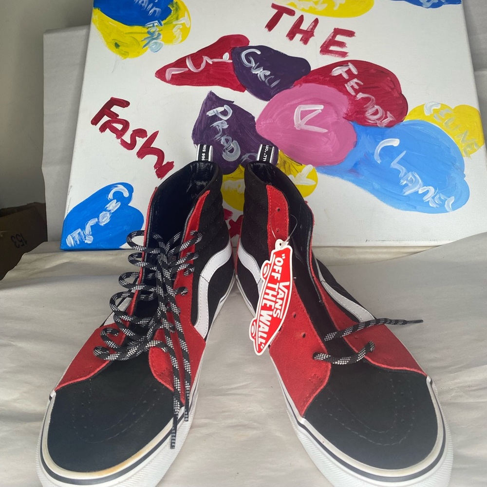 Vans High Top Skater “Off The Wall” Sneaker Men’s 9.5